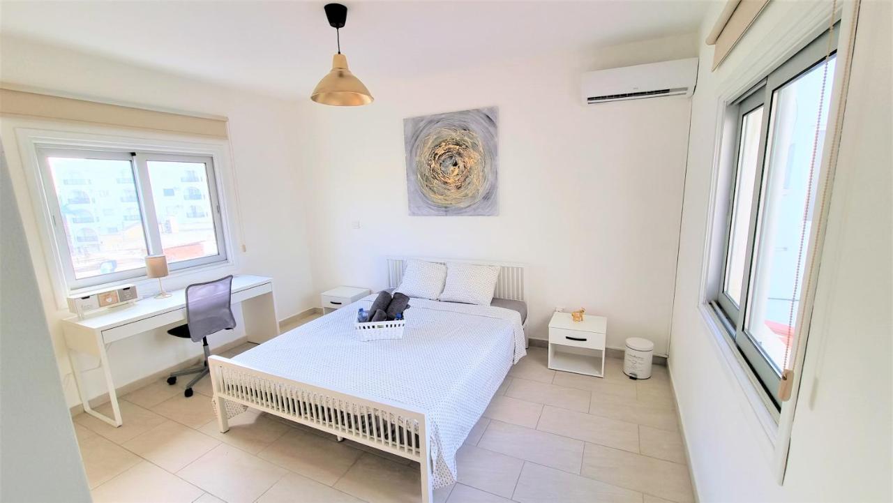 Spacious Lightflooded 2Br Apt / Near Center & Harbour Larnaca Luaran gambar