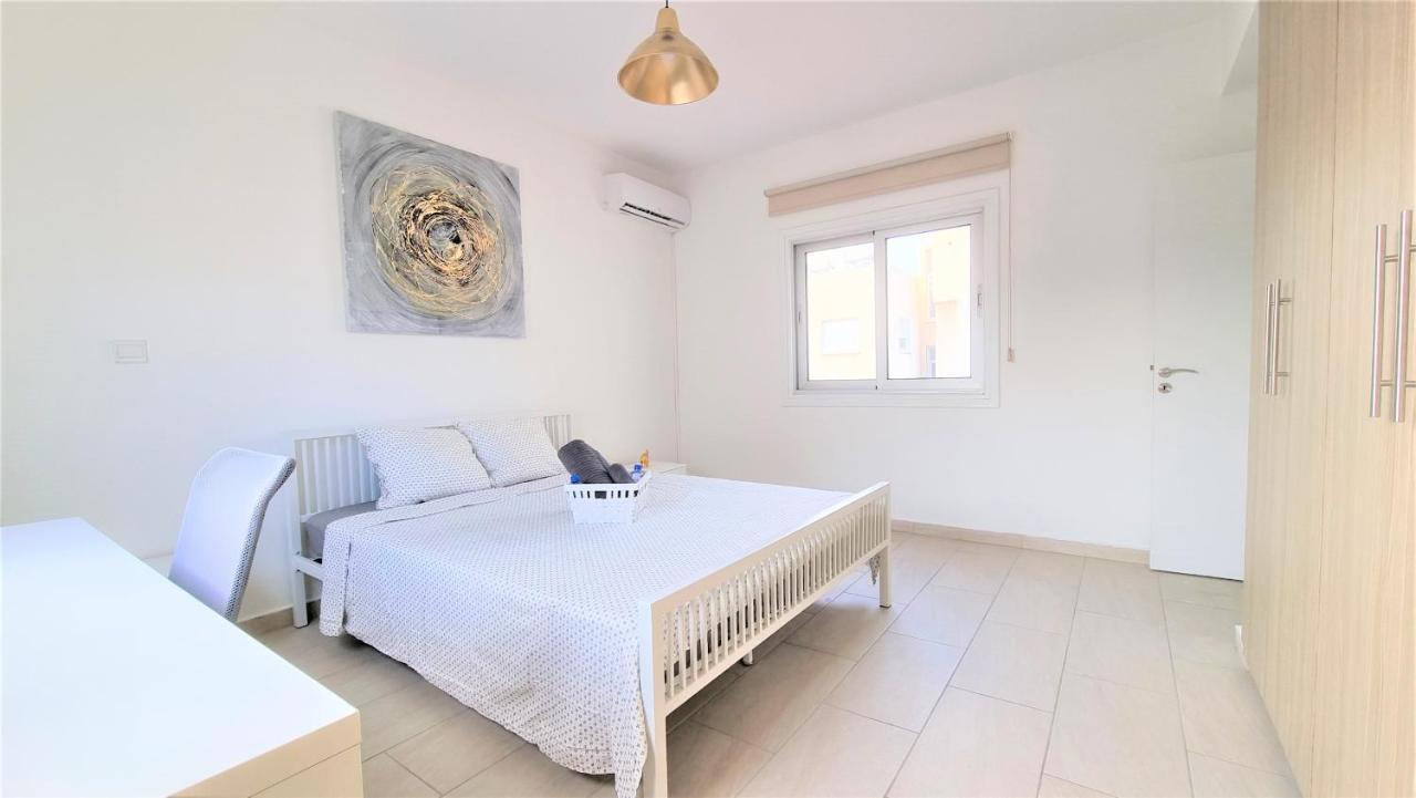 Spacious Lightflooded 2Br Apt / Near Center & Harbour Larnaca Luaran gambar